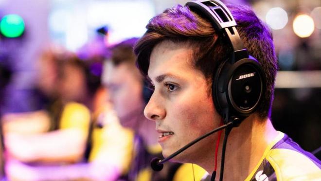 局外人无法 局外人无法