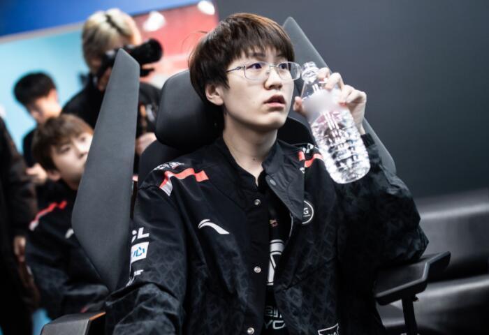 统治的金球 统治的金球